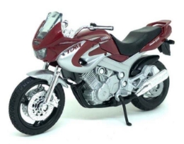 Model motorja WELLY - Yamaha TDM 850 2001 (1:18)