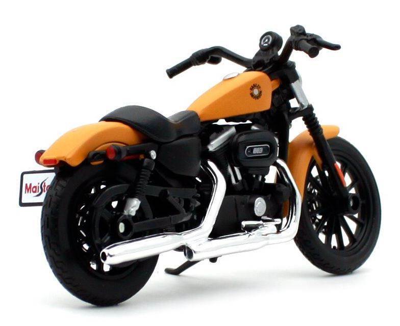 Model motorja Maisto - Harley Davidson Sportster® Iran 883™ 2014 (1:18)