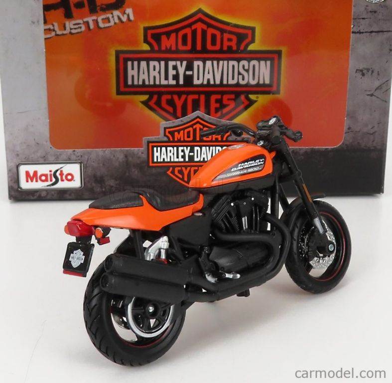 Model motorja Maisto - Harley Davidson XR1200X (1:18)