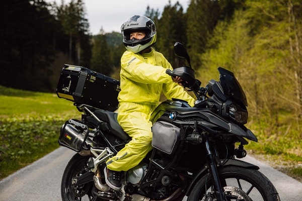protidežna zaščita za motoriste